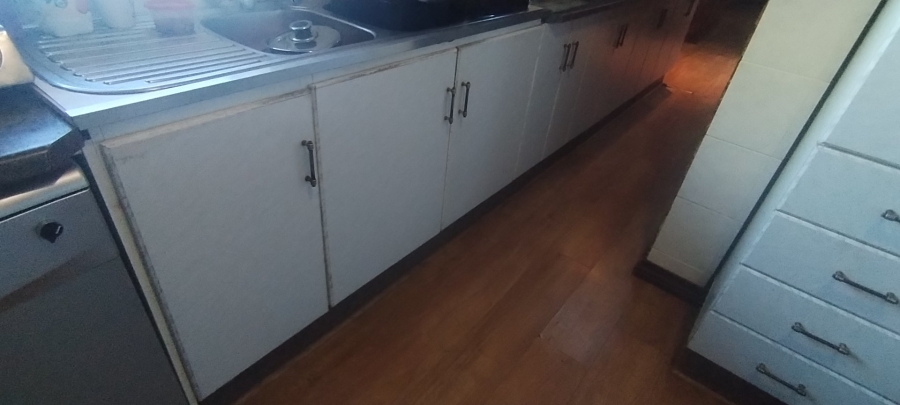 4 Bedroom Property for Sale in Flamingo Park Free State